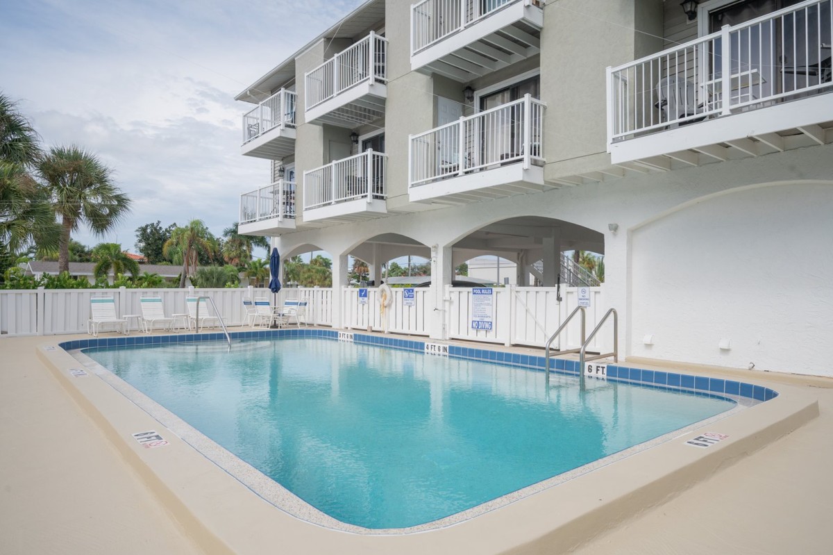 Mike Norman Realty, Inc.-3400 6th Ave 8 Holmes Bch Anna Maria Island-image-1