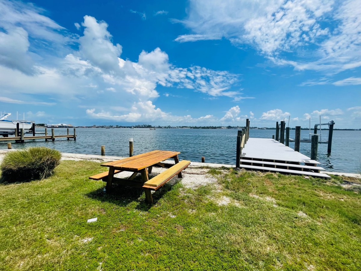 Mike Norman Realty, Inc.-115 7th St UpDn Bradenton Beach, Anna Maria Island-image-1