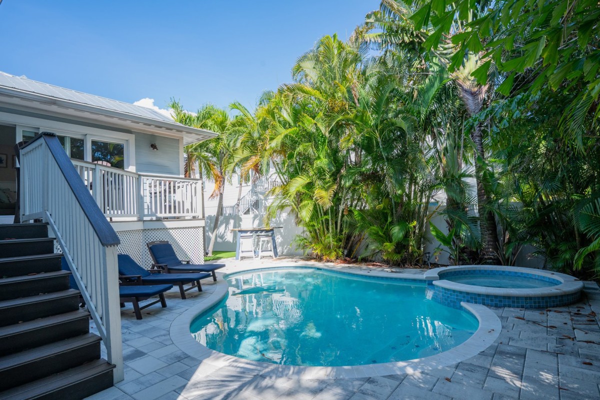 Mike Norman Realty, Inc.-409 73rd St Holmes Beach, Anna Maria Island-image-1